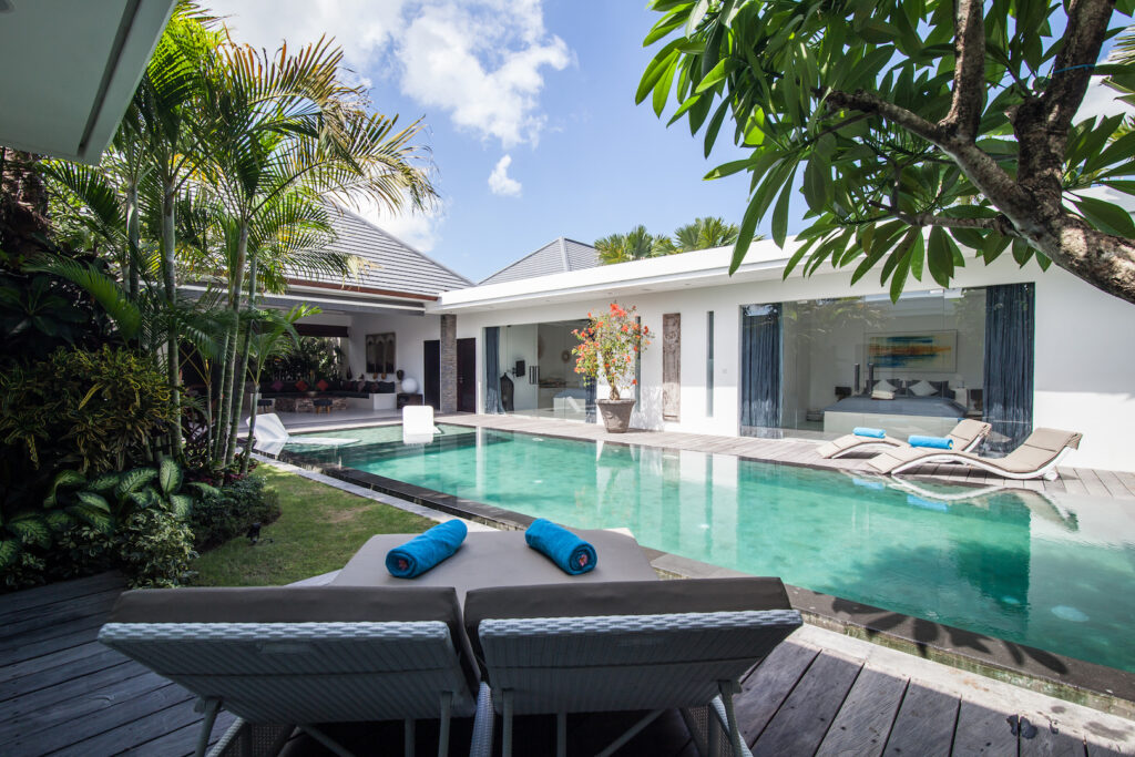 Villa Naema pool view